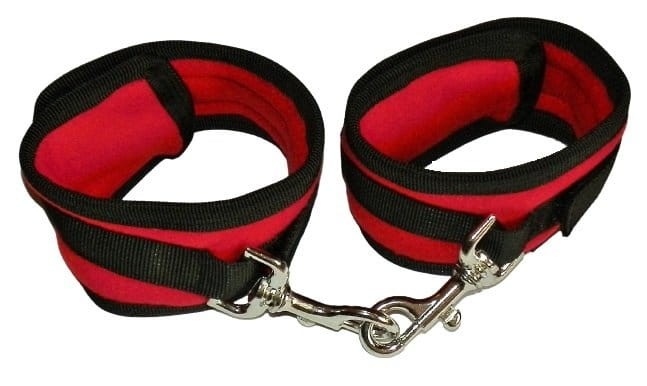 Dark Horn kajdanki - mankiety z karabińczykami